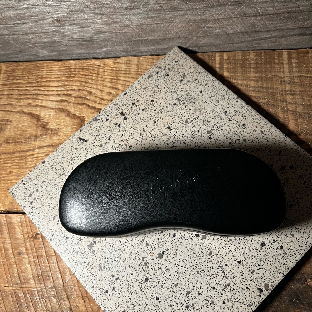 RAY BAN Hardshell Hinged Glasses Case with Cleaning Cloth